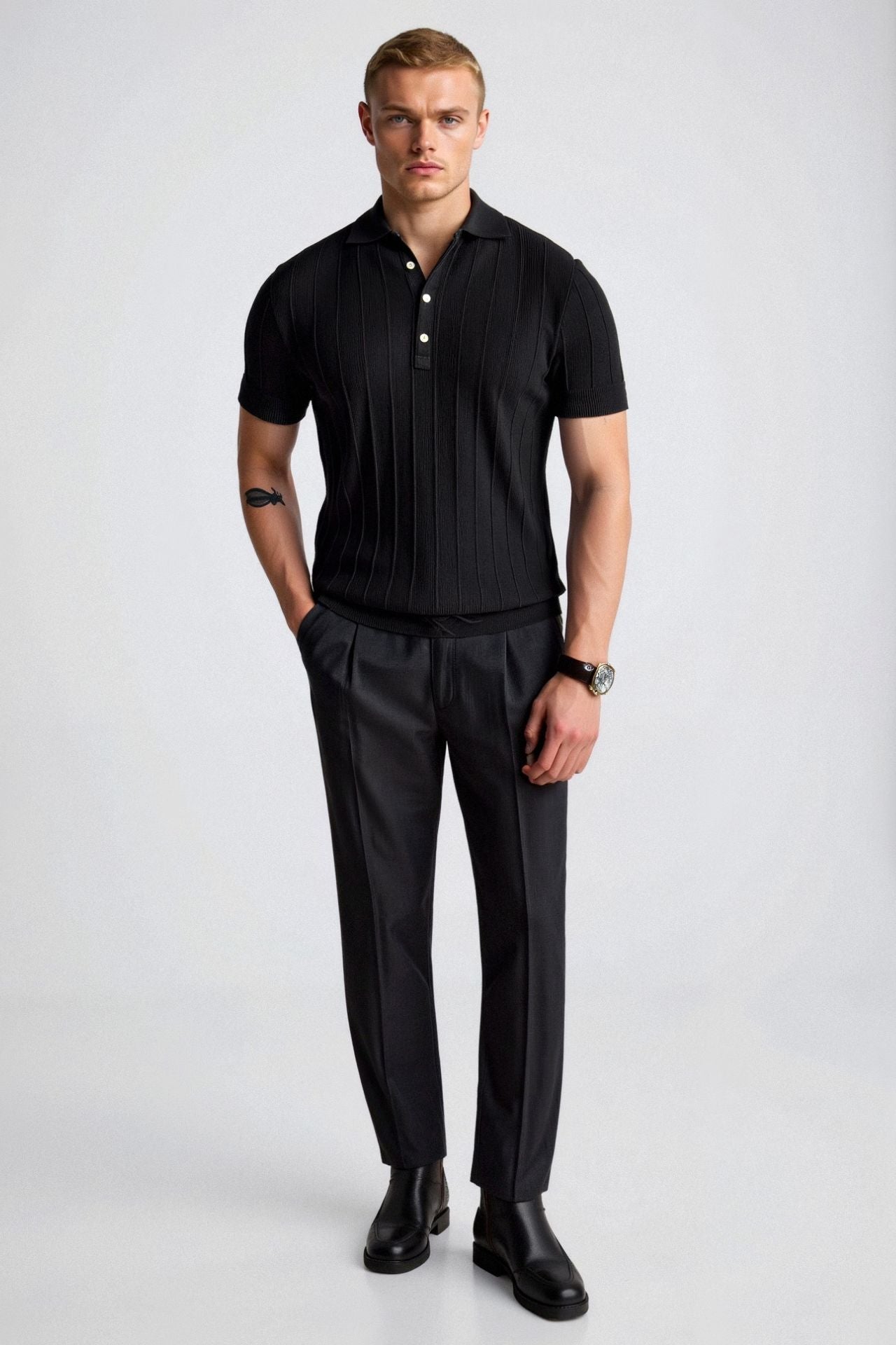 Poloshirt mit vertikalen Streifen