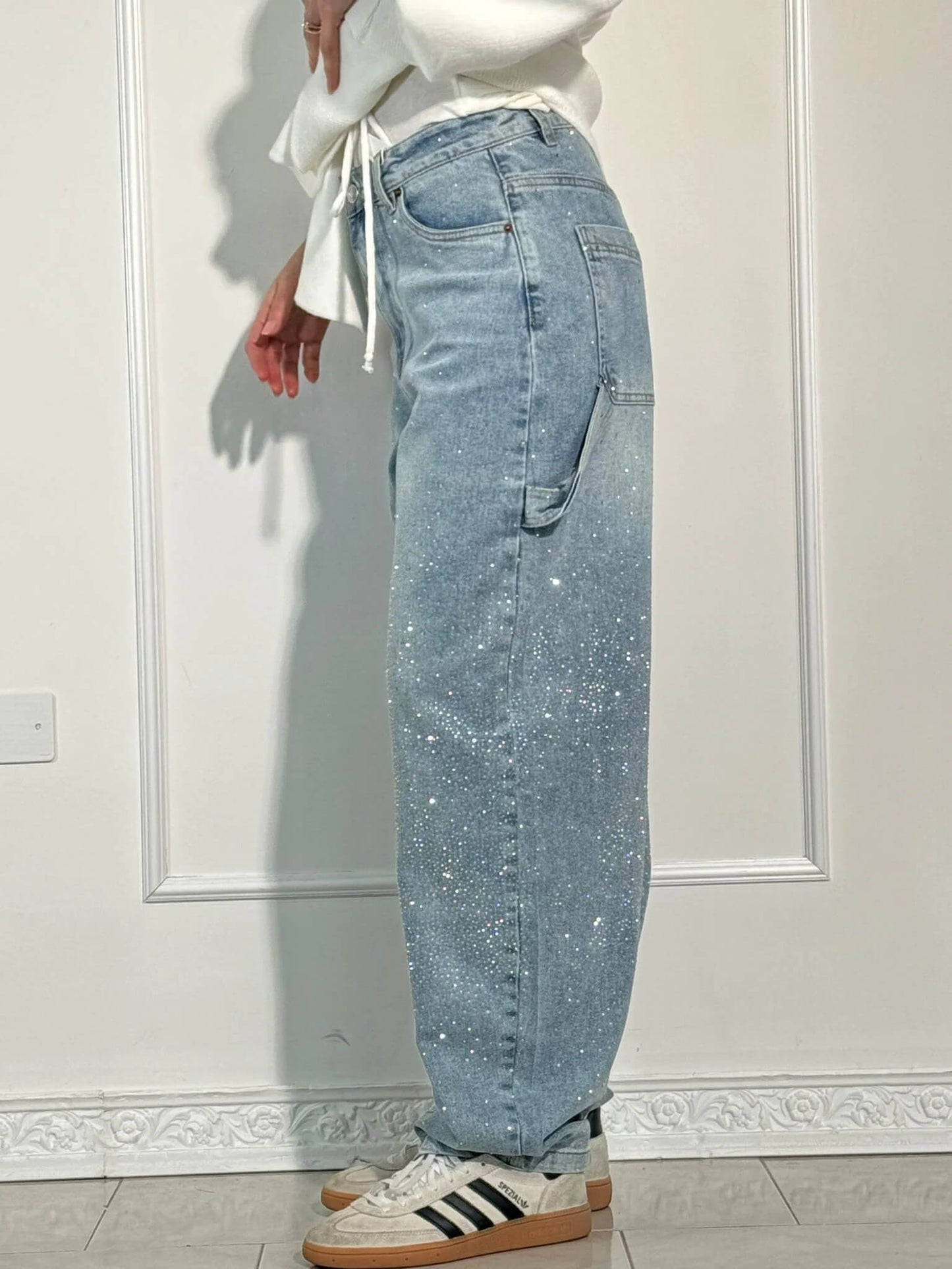 Glitzer-Denim mit hoher Taille